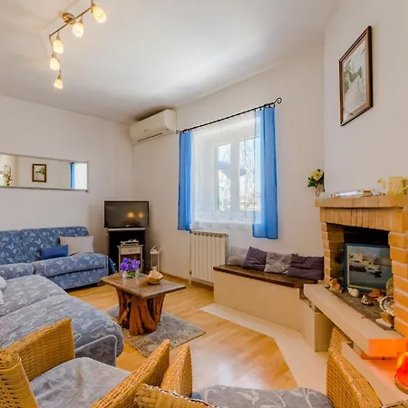 ヴィラ Blue Oasis ポスティレ