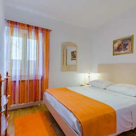 Blue Oasis 포스티라